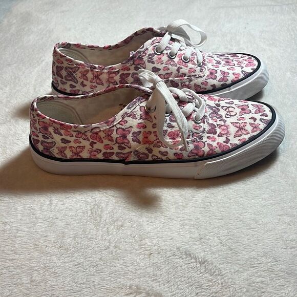 Issac Mizrahi butterfly fashion sneakers size 6.5 - Picture 1 of 9